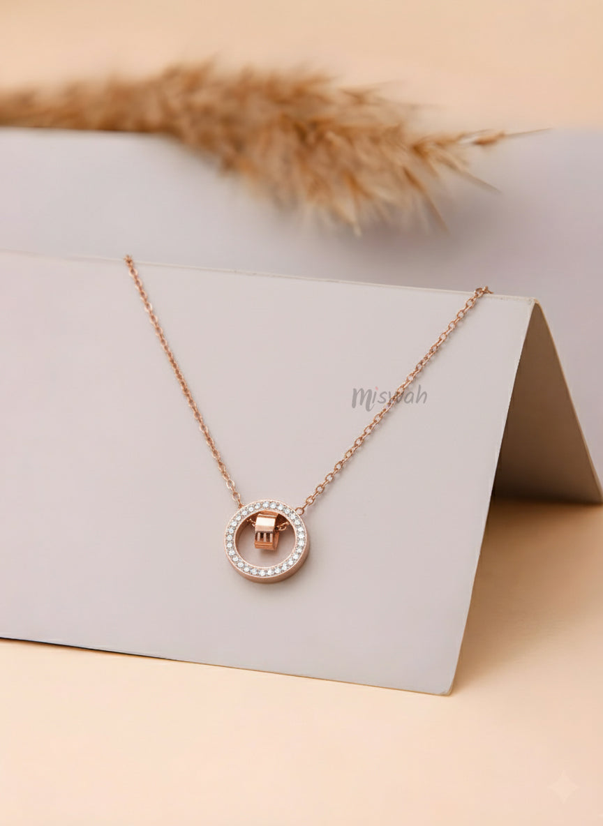 Rose Gold Circle Pendant Necklace