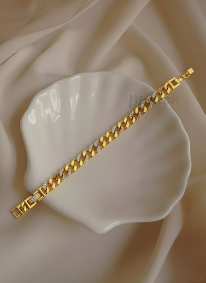 Dazzling Pave-Set Curb Chain Bracelet - Gold Plated