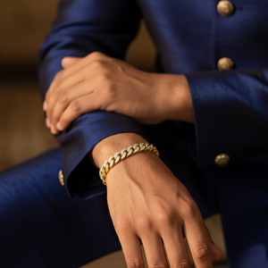 Dazzling Pave-Set Curb Chain Bracelet - Gold Plated